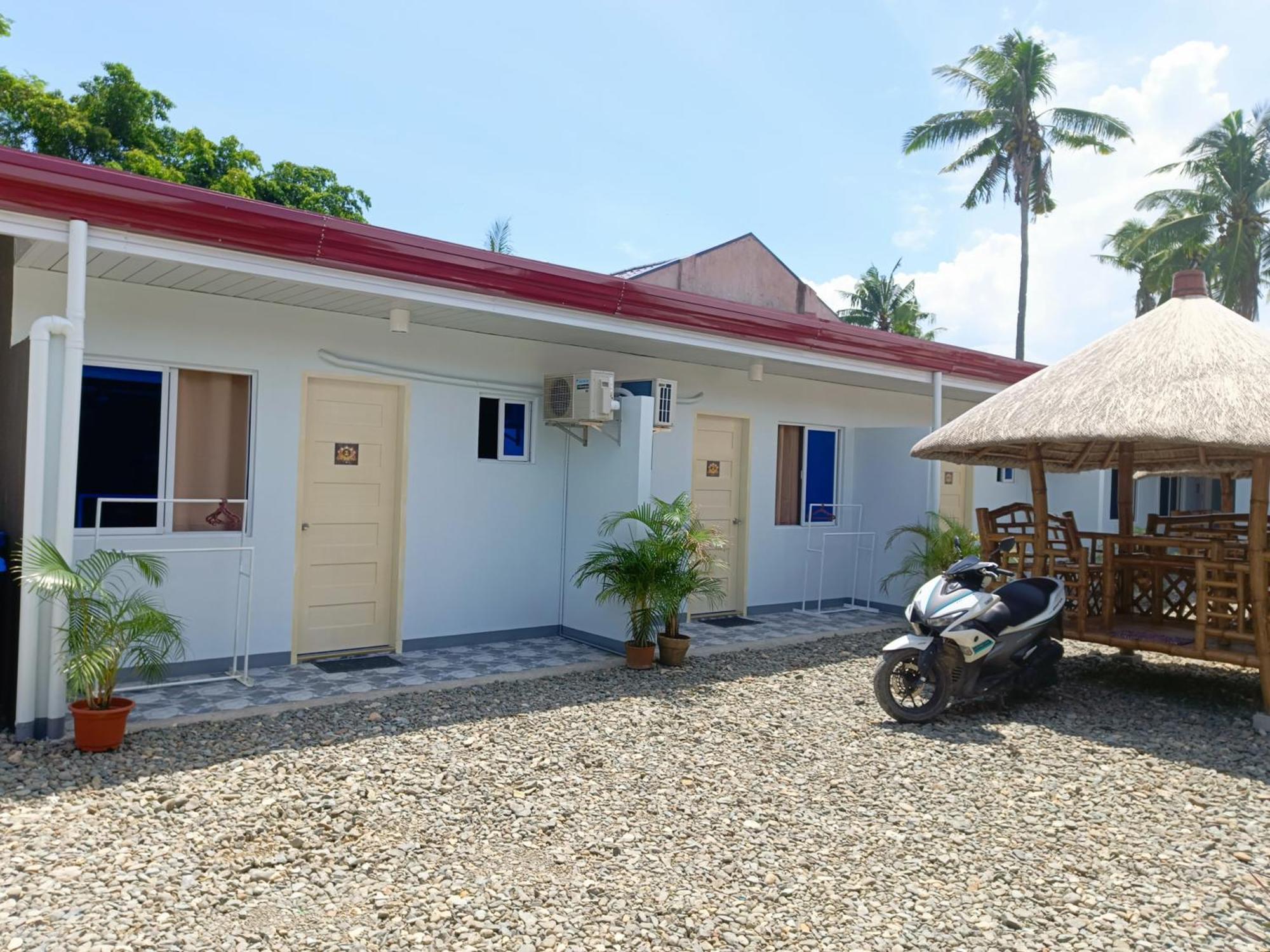 3 Sisters Guest House Moalboal Extérieur photo